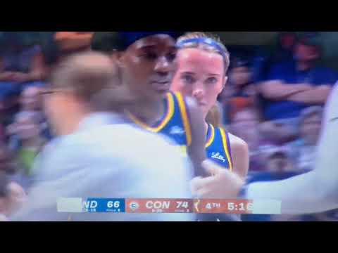 4th Quarter Spark from Lexi Hull in Nail Biting Fever v. Suns Match-Up!