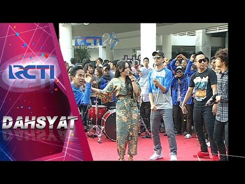 DAHSYAT - Dina Sabun Colek "Klepek Klepek" [24 Agustus 2017]