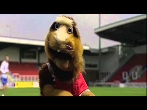 Tickle, Patch & Friends - 5-A-Side Football Match Sketch - 'Commentator' VO by Gavin Inskip