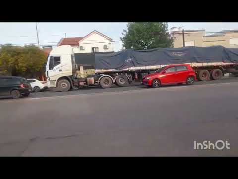 CAMIONES EN CIUDAD DE SAN FRANCISCO , CORDOBA , ARGENTINA , VIDEO 379