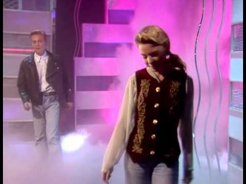Kylie Minogue & Jason Donovan - Especially For You (Live Top Of The Pops 1988)