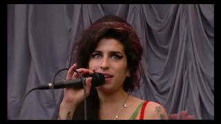 Amy Winehouse - F me pumps - Glastonbury 2007 Pyramid stage.
