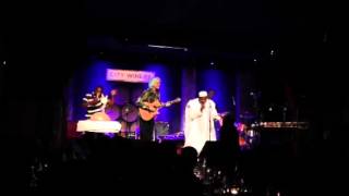 Banning Eyre and Abdoulaye Diabate perform at City Winery in New York City