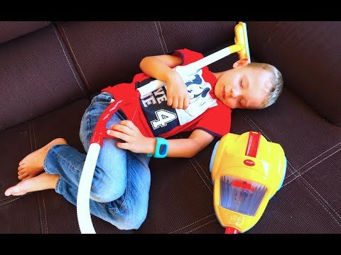Пылесос для детей учимся пылесосить Kids Vacuum Cleaner Играем в Уборку Развивающее видео