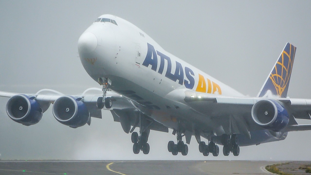 BOEING 747 LOW VISIBILITY DEPARTURE with VORTEX - B747 Landing & Takeoff (4K)