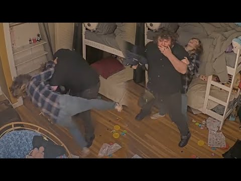 Fishtank Live - Frank Hassle vs Payton and Binx