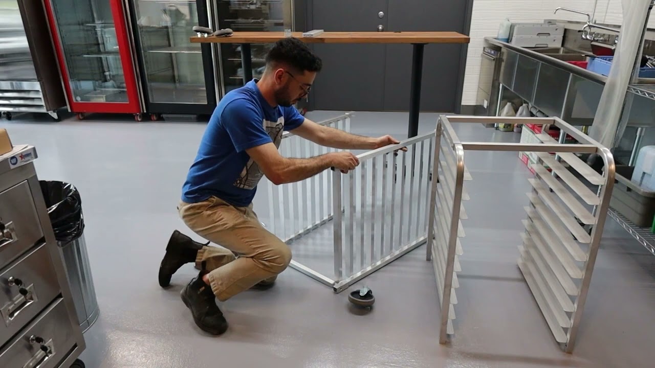 Video thumbnail for Aluminum Curved Top Bun Pan Rack with 20 slides and 3″ spacing (Half Cut)