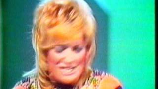 Dusty Springfield - Live &amp; Rare !! Take Me To The Pilot
