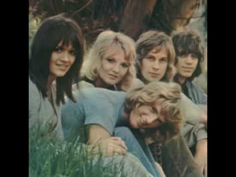 The New Seekers - I get a little sentimental over you