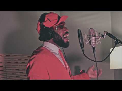 AY TRICK en Loco Club