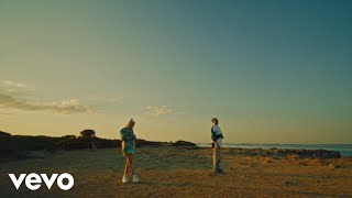 QUE TAL Lyrics English Translation