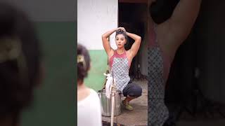 Vẻ đẹp của cô vợ cơ bắp