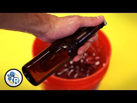 用化學小知識，輕鬆解決生活大小事 (Vol. 3) (Awesome Chemistry Life Hacks (Vol. 3) - Reactions)