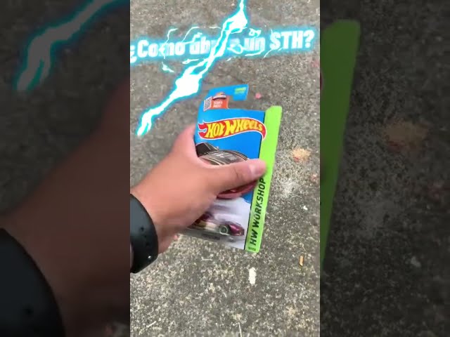Vídeo relacionado con Hot Wheels HW Legends Coches y Camiones, Conjunto de Seis vehículos metálicos de Juguete a Escala 1:64 con diseño de Primera categoría y Embalaje Coleccionable (los Estilos Pueden Variar), JLB24