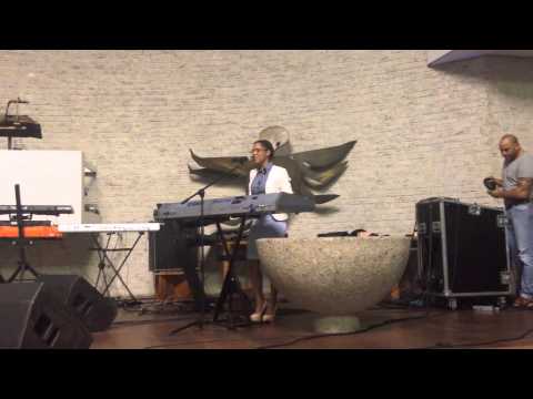 Jeandrelyse Isenia - Gloria Baha abou