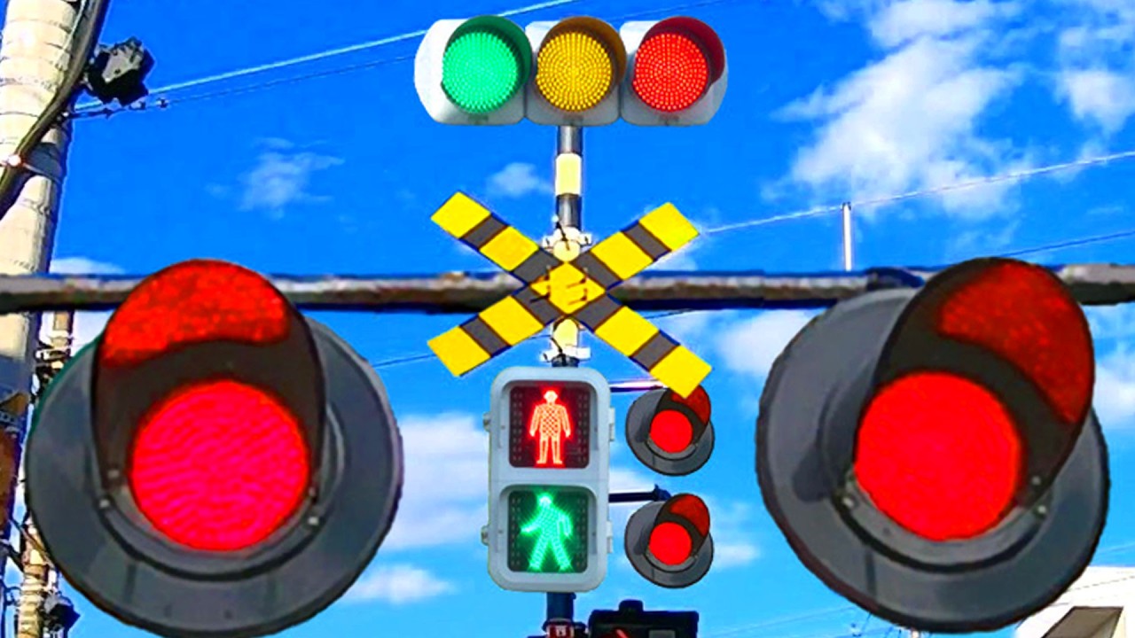 【電車】踏切動画【ふみきり 鉄道】train railway railroad crossing 信号機踏切