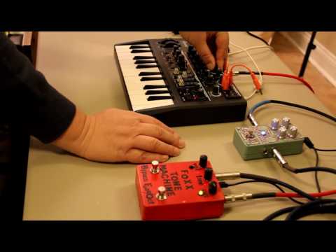 Suicide (Alan Vega & Martin Rev band) style with MicroBrute and pedals