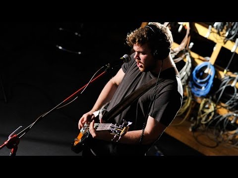 Royal Blood - Figure It Out (Maida Vale session)