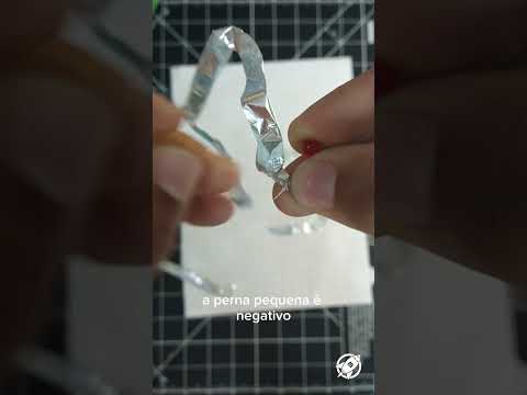 Criando um circuito elétrico com papel alumínio