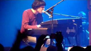Verdena Live HD - Adoratorio + Scegli me -WOW Tour Napoli 28.4.11.mpg