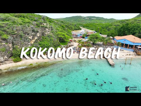 Kokomo Beach, Curacao has amazing snorkeling, a beautiful beach, and a restaurant.