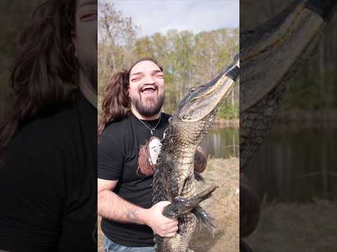 Little girl catches an ALLIGATOR 🤣￼