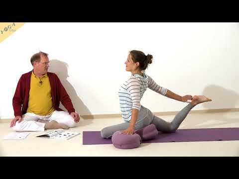 Taube mit zwei Kissen - Yoga Asana Lexikon