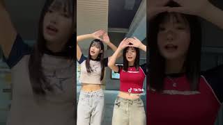 右の子いいもの持ってるね！