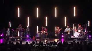 Bethel Music Moment: Open Up Let the Light In (Spontaneous) - Steffany Gretzinger