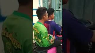 Download lagu Lihat reaksi arema ketemu Bonek Di jalan mp3