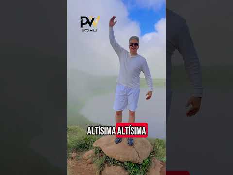 La laguna de El Junco en la isla San Cristóbal #galápagos ￼