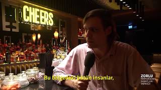 John Maus Studio&#39;daydı...