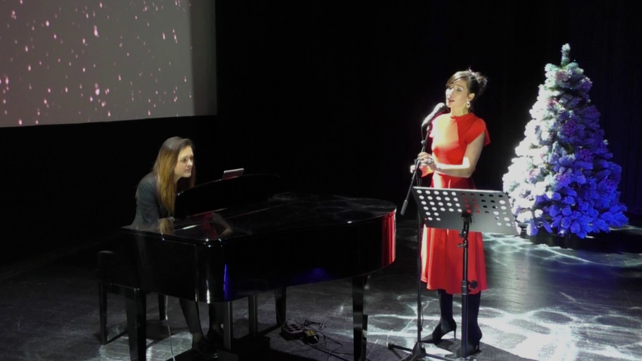 Karácsonyi dalszínház - I. felvonás