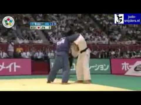 YouTube - Judo 2010 WC Tokyo- Ilias Iliadis (GRE) - Daiki Nishhiyama (JPN) [-90kg] final.flv
