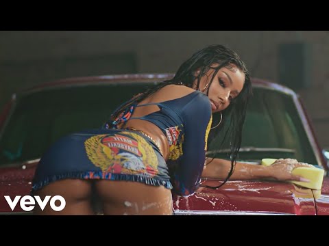 Tyga ft. Rubi Rose & Wiz Khalifa - Hot In Here (Official Video)
