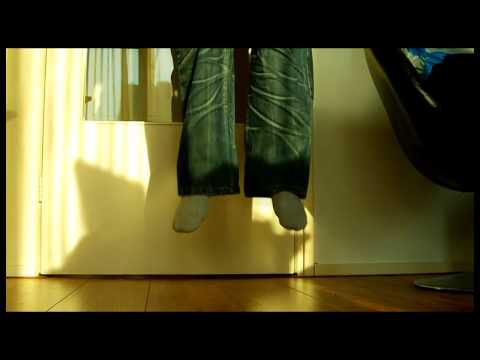 Air Dance to 'XXZXCUZX Me' by Crystal Castles