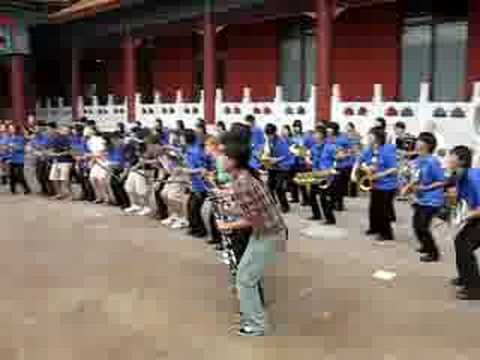 Musica Grato plays with Husky Band Everybody's Everything!