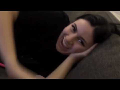 Giuliana Santi z Farmy 14 u moderátora doma!