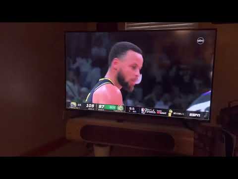 WARRIOR’S FAN REACTION TO END OF FINALS GAME 4! (Warriors vs Celtics)