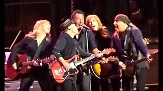 Bruce Springsteen &amp; The ESB ☜❤☞ Sherry Darling/You Can Look (But You...)/Out In The Street