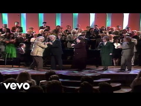Bill & Gloria Gaither - I Never Shall Forget the Day [Live] ft. The Speers