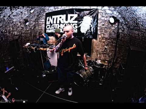 Luks Mamilion - Szczypta Pokory feat. WGWC (Kama, Galek, Mikael)