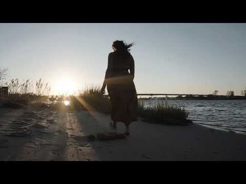 LolaaSmiles  -  Just Hurt (Official Video)