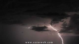preview picture of video 'Arizona Monsoon Thunderstorm & Lightning'