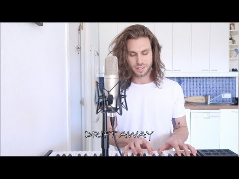 download lagu mp3 mp4 Drift Away Uncle Kracker Cover, download lagu Drift Away Uncle Kracker Cover gratis, unduh video klip Drift Away Uncle Kracker Cover