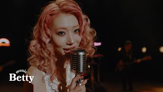 Download lagu JINNY 진희 “ Everglow ' Live Performance Video mp3