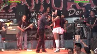 Download lagu cinta jauh dimato Norma Silvia mp3