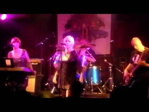 THE PARACHUTE MEN "SOMETIMES IN VAIN"