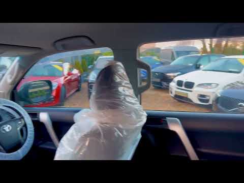 5 SEATER LWB 2.8  GENUINE CREWCAB(SUPER RARE) - Image 2