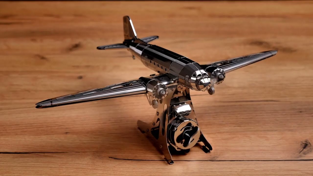 Oceľová stavebnica Remerkable Douglas DC-3